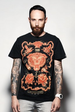 Red tiger t-shirt ,black , front ,